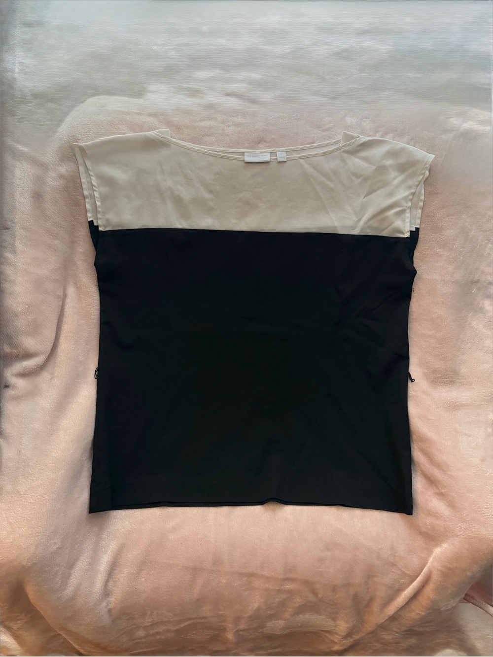 New York & Company Black and Cream Colorblock Cap-Sleeve Blouse - Picture 1 of 3
